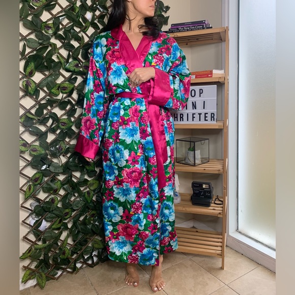 Gold Label Robe - Picture 4 of 6